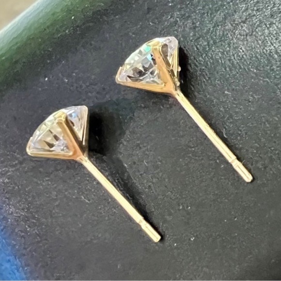 New! Round Cut Diamond Studs set in Solid 10K Gold. Brand new 4 prong setting - Picture 9 of 15